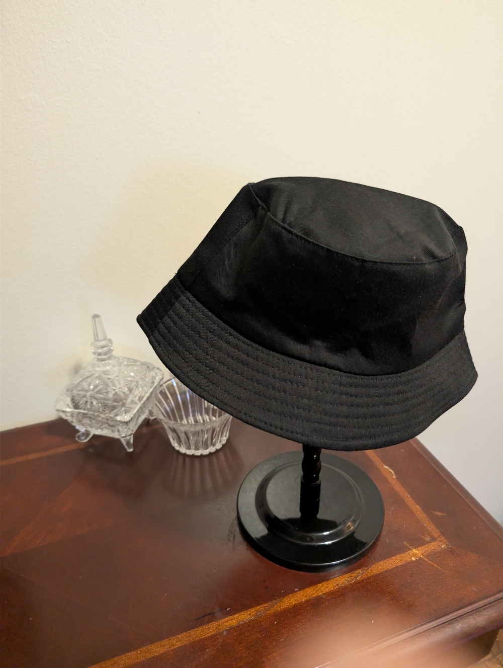 Women's Reversible Bucket Hat BLACK - Picture 2 of 3